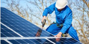 Installation Maintenance Panneaux Solaires Photovoltaïques à La Chapelle-Montligeon